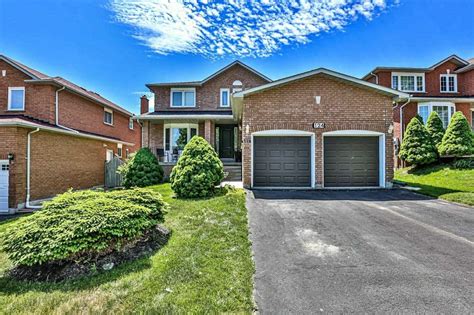 4 bedrooms 3 bathrooms large garden top condi. 124 Goldsmith Crescent, Newmarket — For Sale @ $998,000 ...