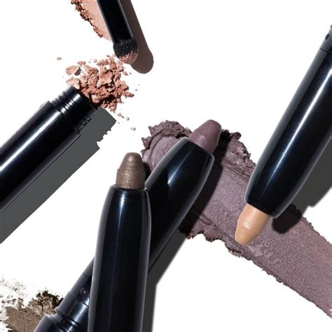 21 Best Eye Shadow Creams And Sticks That Dont Smudge