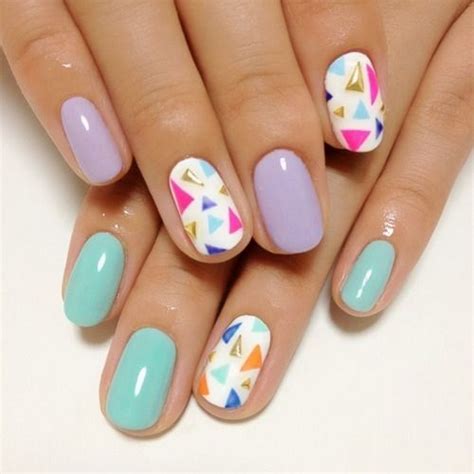 Estas uñas son únicas, para aprender hacerlas paso a paso debes iniciar con tu propio método, y si no tienes mucha técnica, pues amiga mía. Modelos de uñas pintadas 2020. Diseño de manicura - Belzia.com