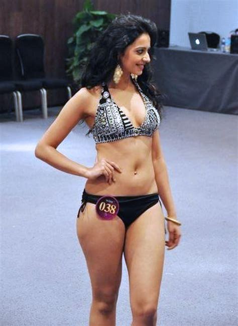 Milky Hot Thighs Legs Of Indian Celebs Rakul Preet Singh Bikini Unseen Photos