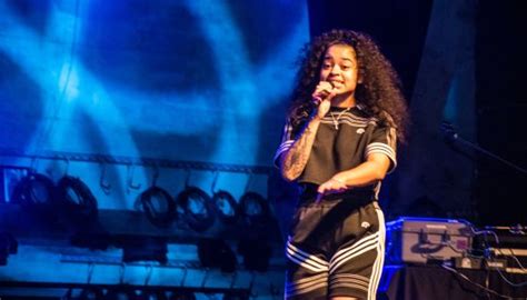 Ella Mais Bood Up Sets New Record On Randbhip Hop Airplay Charts