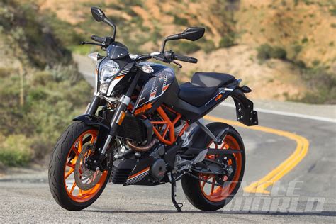 Checkout may promo & loan simulation in your city and compare the duke 390 2021 with g 310 r, rc 390 and other rivals only the duke 390 comes with disc front brakes and disc rear brakes along with abs. BEST LIGHTWEIGHT STREETBIKE: KTM 390 Duke | Ktm, Cool ...