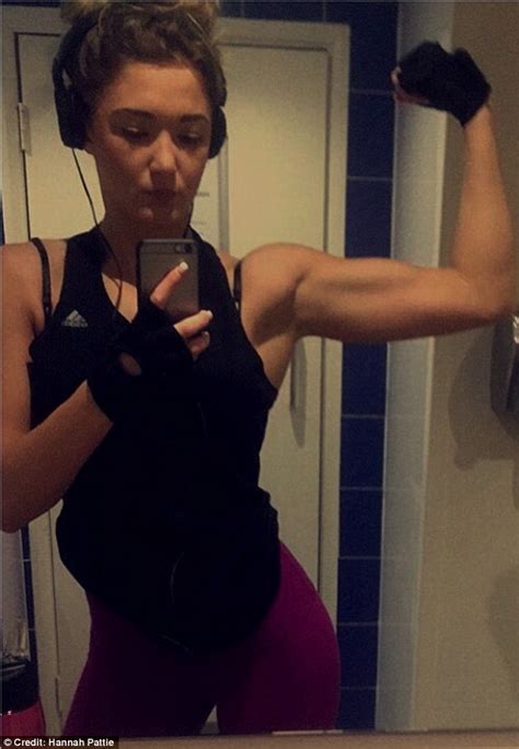 Former Eating Disorder Sufferer From Essex Becomes A Fitness Model Daily Mail Online