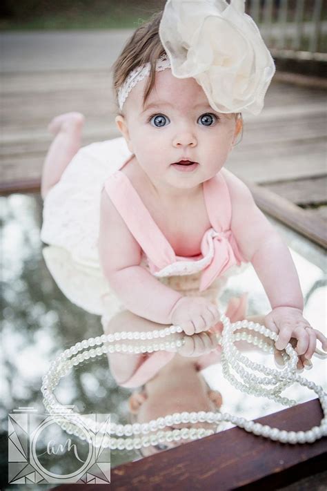 Pin By Claire On Noir Baby Girl Photography 6 Month Baby Picture