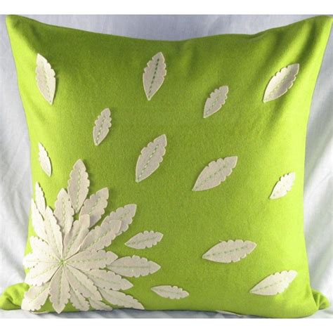 Design Accents Felt Applique Flower Pillow In Green Sl 28884 Green
