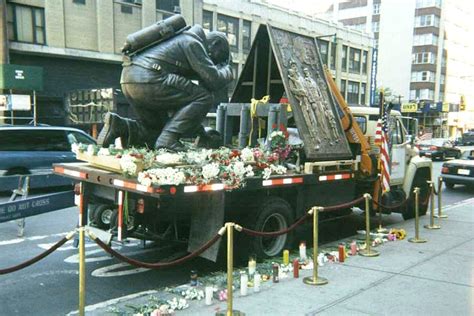The firemen of 9/11 (sep. Daytonian in Manhattan: The Kneeling Fireman 9/11 Memorial ...