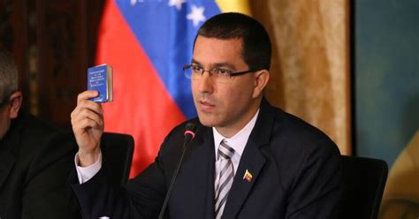 Σε εξέλιξη βρίσκεται η πυρκαγιά που εκδηλώθηκε νωρίτερα στα άνω λιόσια και σύμφωνα με την πυροσβεστική κινείται προς την πετρούπολη καθώς στην περιοχή έχουν αρχίσει. Κορφιάτικο: ΑΠΟΚΑΛΥΨΕΙΣ-ΦΩΤΙΑ ΓΙΑ ΒΕΝΕΖΟΥΕΛΑ/ΠΟΙΟΙ ...