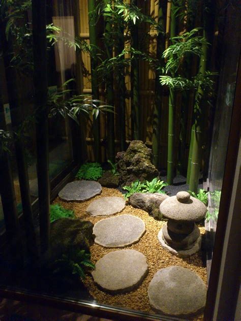 Spice up your mini garden by adding tiny, adorable miniature chickens into the mix. 15 Popular Indoor Rock Garden For Your Home | Indoor zen ...
