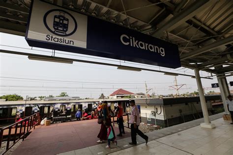 Orang Bekasi Mensyukuri Beroperasinya KRL Cikarang-Jakarta | Rumah123.com