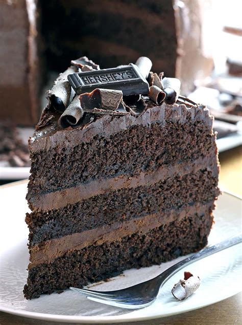 Made with real ingredients like eggs and oil, mayonnaise adds moistness and richness to your baking. Dark Chocolate Cake - Cakescottage
