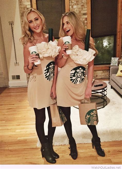 15 Painfully Basic Halloween Costumes You Re Sure To See This Year