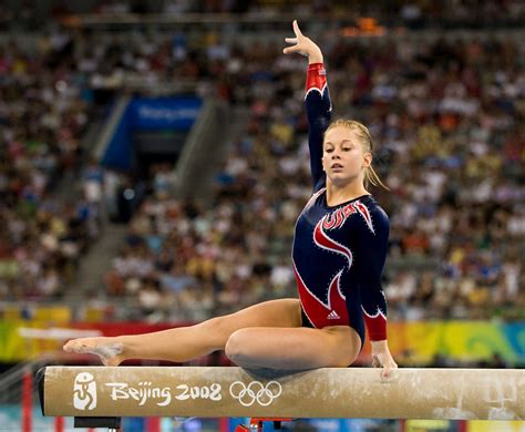Top 10 Hottest And Beautiful Female Gymnasts In The World Knowinsiders