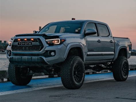 Toyota Tacoma 2022 Lifted