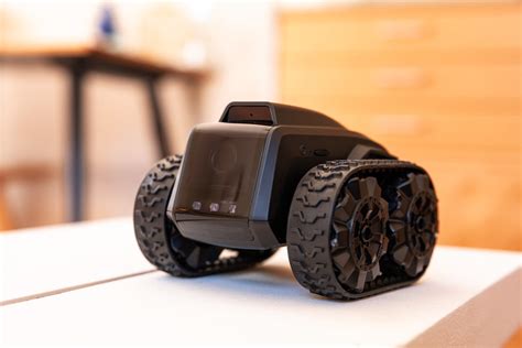 New Scout E Ai Powered Tiny Robot For Indoor And Outdoor Monitoring
