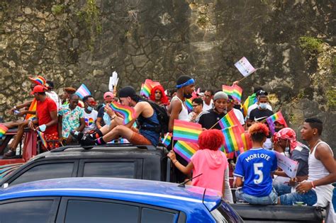 malecón de santo domingo se viste de arcoíris en caravana del orgullo lgbtiq diario libre