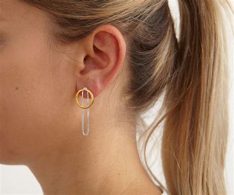 Mirroring Geometric Shapes These Earrings Offer An Elegant Touch To