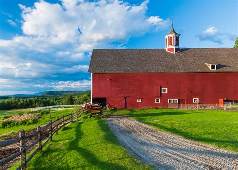 The Barn at Mountain Valley Farm, Waitsfield, Vermont | Stanton Champion