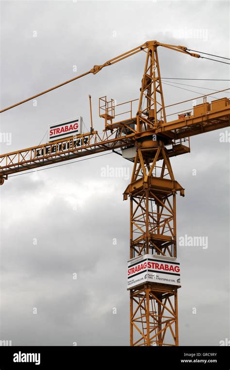Logo Of Liebherr Hi Res Stock Photography And Images Alamy