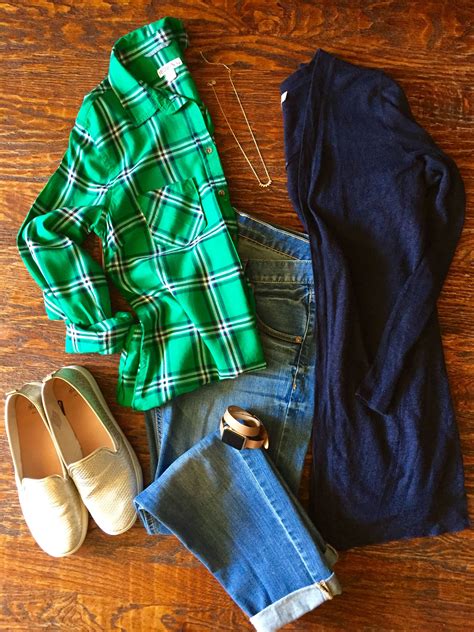 Fall Transition Outfits Three Ways To Pair Up A Plaid Shirt With