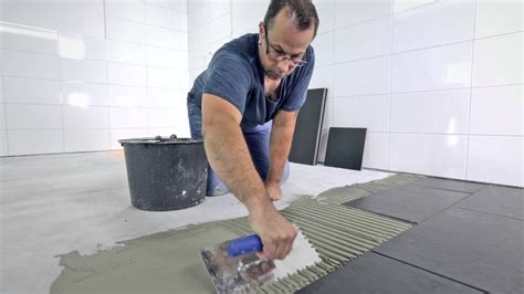 Die sakret flexfuge verleiht deinen schönen keramischen fliesen oder natursteinplatten den gebührenden look. Boden Fliesen Vorbereiten - Vinylboden Auf Fliesen ...