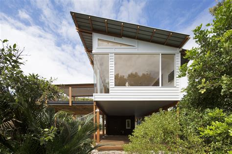 22 Simple Modern Beach House