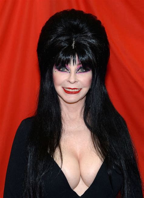 Elvira Photos Photos Comic Con International 2016