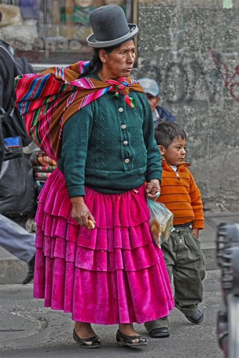 Cholita La Paz Bolivia Dsc 9576 Cholitas Bolivians From  Flickr