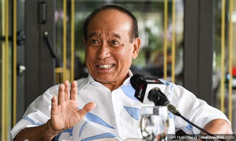 Tun dr mahathir mohamad mendakwa namanya digunakan bekas peguam negara, tan sri abu talib othman bagi arahan pemecatan bekas ketua hakim negara, tun salleh abas dalam krisis kehakiman pada 1988. Bekas AG ulangi - Dr M tak bertanggungjawab pecat Salleh Abas