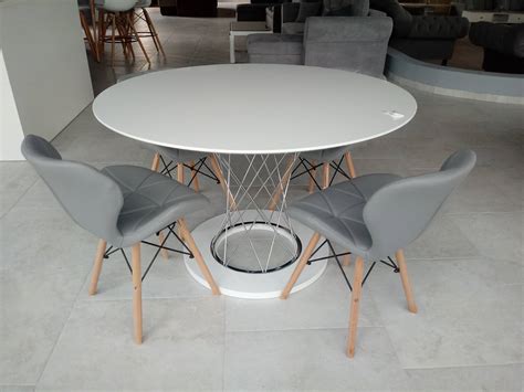 Zato je vrlo važno da imate trpezarijski sto za kojim možete udobno sjediti i osjećati se opušteno. Trpezarijski Stolovi Fi110 - Trpezarijski Sto D 18 Novo ...