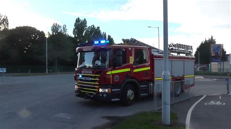 Merseyside Fire And Rescue Service Bromborough Rp Responding Youtube