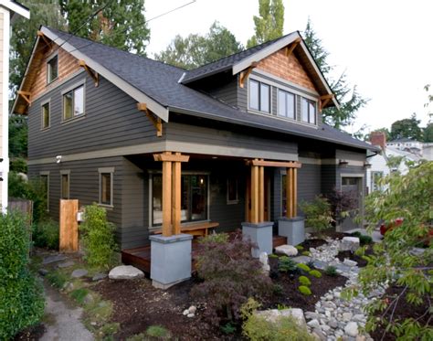 10 Inspiring And Cozy Cottage House Plans Black House Exterior