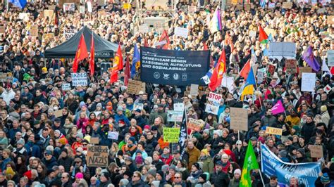 demo gegen rechts in hamburg tausende nehmen teil shz