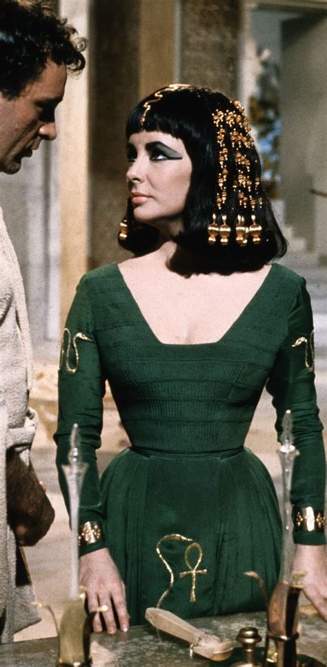 Cleopatra 1963 Elizabeth Taylor In Green Costume Designer Irene Sharaff Elizabeth