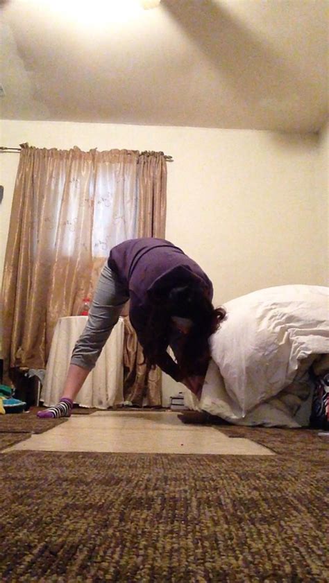 First Stretch By Bending Down To Touch Your Toes Hold For 15 Seconds