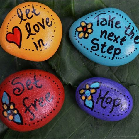 100 Inspirational Diy Of Painted Rocks Ideas Rock Crafts Painted
