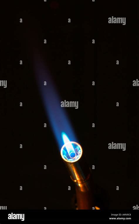 Bunsen Burner Flame Blue Hi Res Stock Photography And Images Alamy