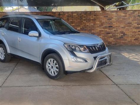 Mahindra Xuv500 Pricing Information Vehicle Specifications Reviews