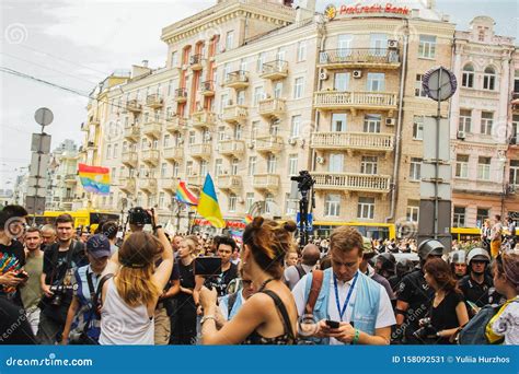 Kiev Ucrania 06 23 2019 Desfile Lgbt Marcha Por La Igualdad De