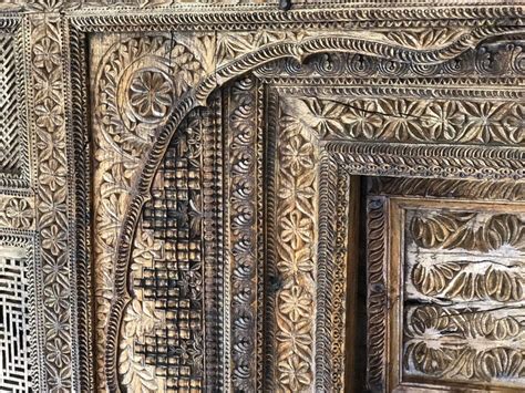 Antique Nuristan Afghani Hand Carved Wood Doorway 1800 Im Angebot Bei
