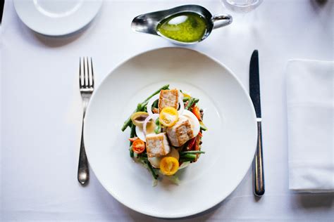 图片素材 表 餐厅 碟 膳食 餐饮 沙拉 生产 蔬菜 盘子 海鲜 健康 午餐 美食 鸡 吃 营养 晚餐