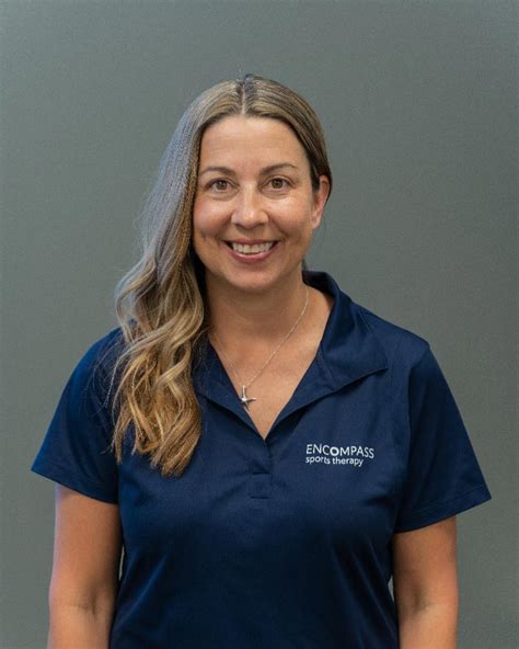 Tracy Kellett Massage Therapist Rmt Encompass Sports Therapy