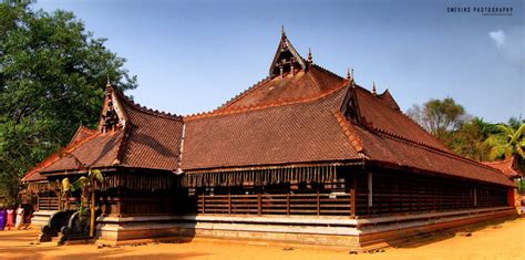 Koothambalam Performance Hall Of The Kerala Kalamandalam Thrissur