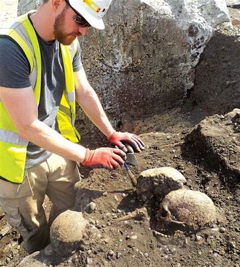 76 Skeletons Discovered At Saxon Woolwich Discover Saxon Europe News