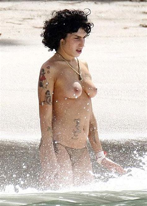 Amy Winehouse Nude Pics Page 1
