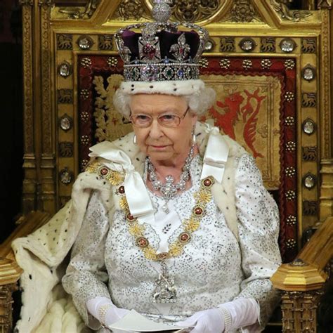 Look At Queen Elizabeth Ii Donning Full Royal Regalia