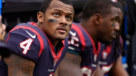 Deshaun Watson Joins List Of Nfl Qbs Out With Injuries This Season