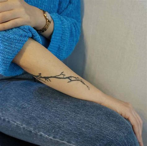Keti barinkey at ink vibrations lisbon. Top 57+ Best Tree Branch Tattoo Ideas - [2021 Inspiration ...