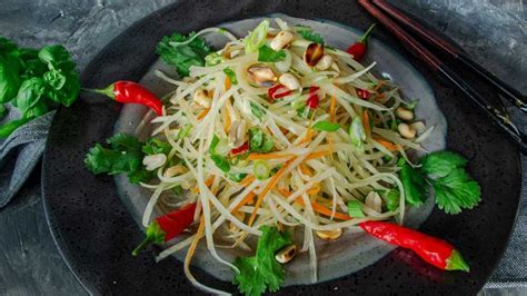 Vietnamese Green Papaya Salad Salt And Pestle Asian Recipes New Recipes Healthy Recipes