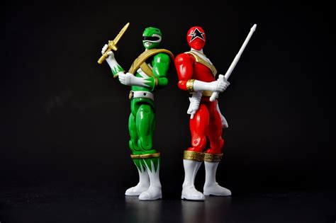 Power Rangers Super Megaforce 5 Inch Red Zeo Ranger And Mmpr Green