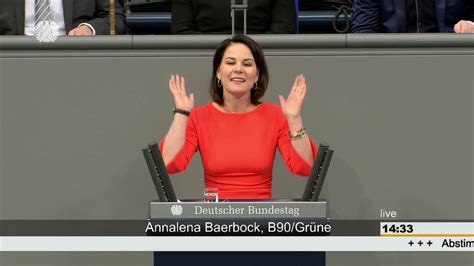 Ihre wahlchancen sind dennoch ruiniert, denn sie hat das das war die große chance für annalena baerbock. Annalena Baerbock: Klimaziele Bundestag 22.02.2018 - YouTube